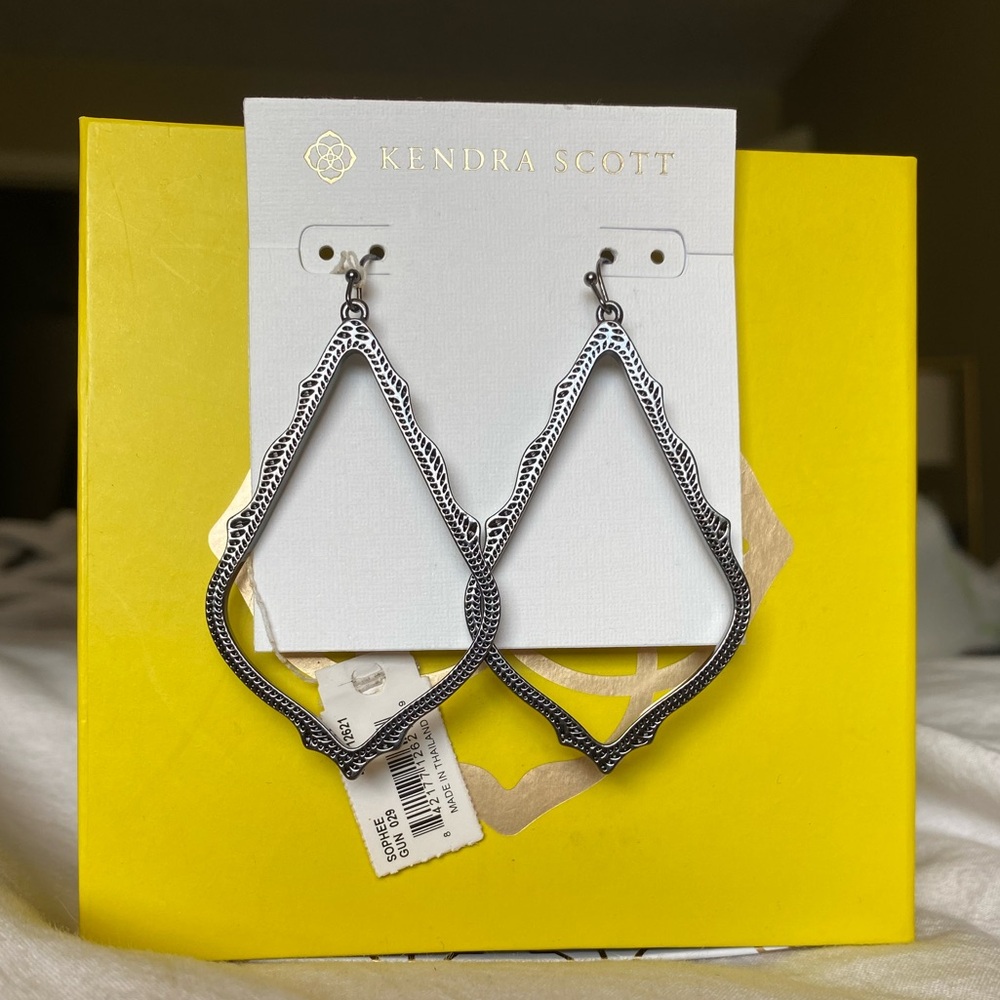 Kendra Scott Sophee Drop Earrings Gunmetal NWT